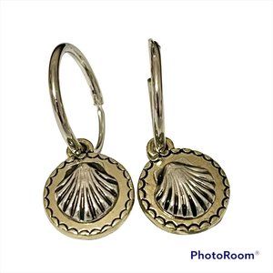 Scallop Sea Shell Earrings Two Tone Silver Gold Tone Sea Life Island Beach